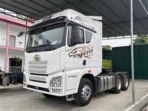 Đầu kéo Faw 2 cầu 385hp Model 2026